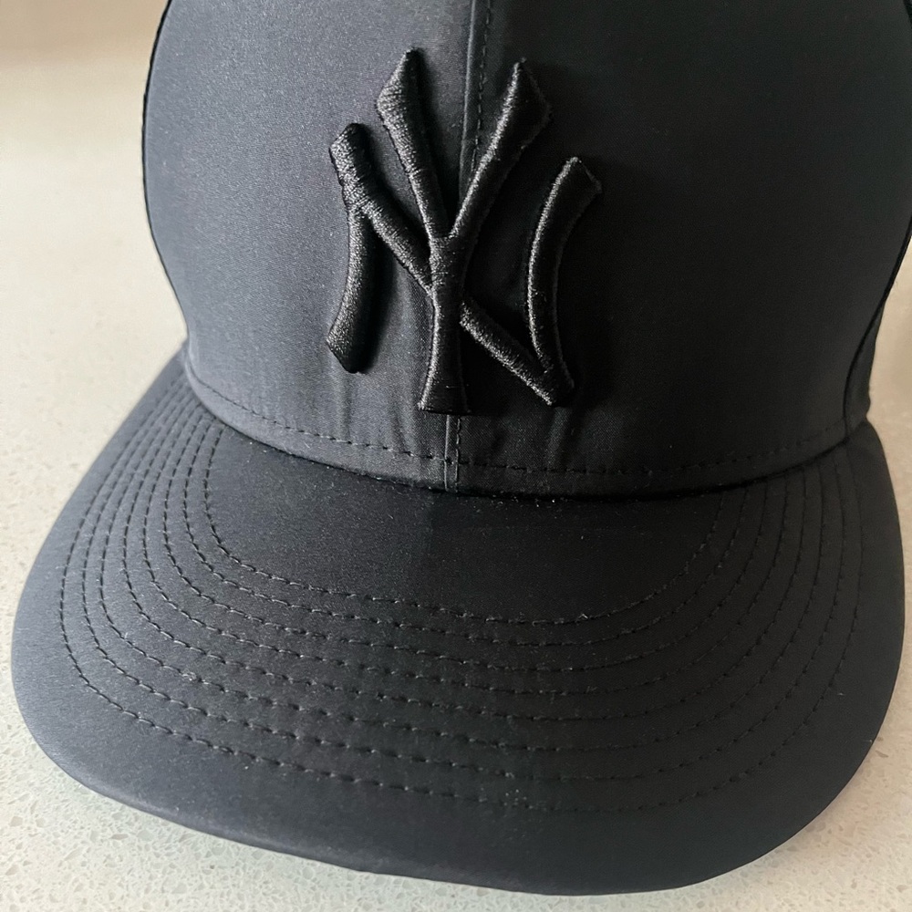 NEW ERA NEW YORK YANKEES 59FIFTY GORE-TEX FITTED CAP - 7 3/8” - Picture 3 of 11